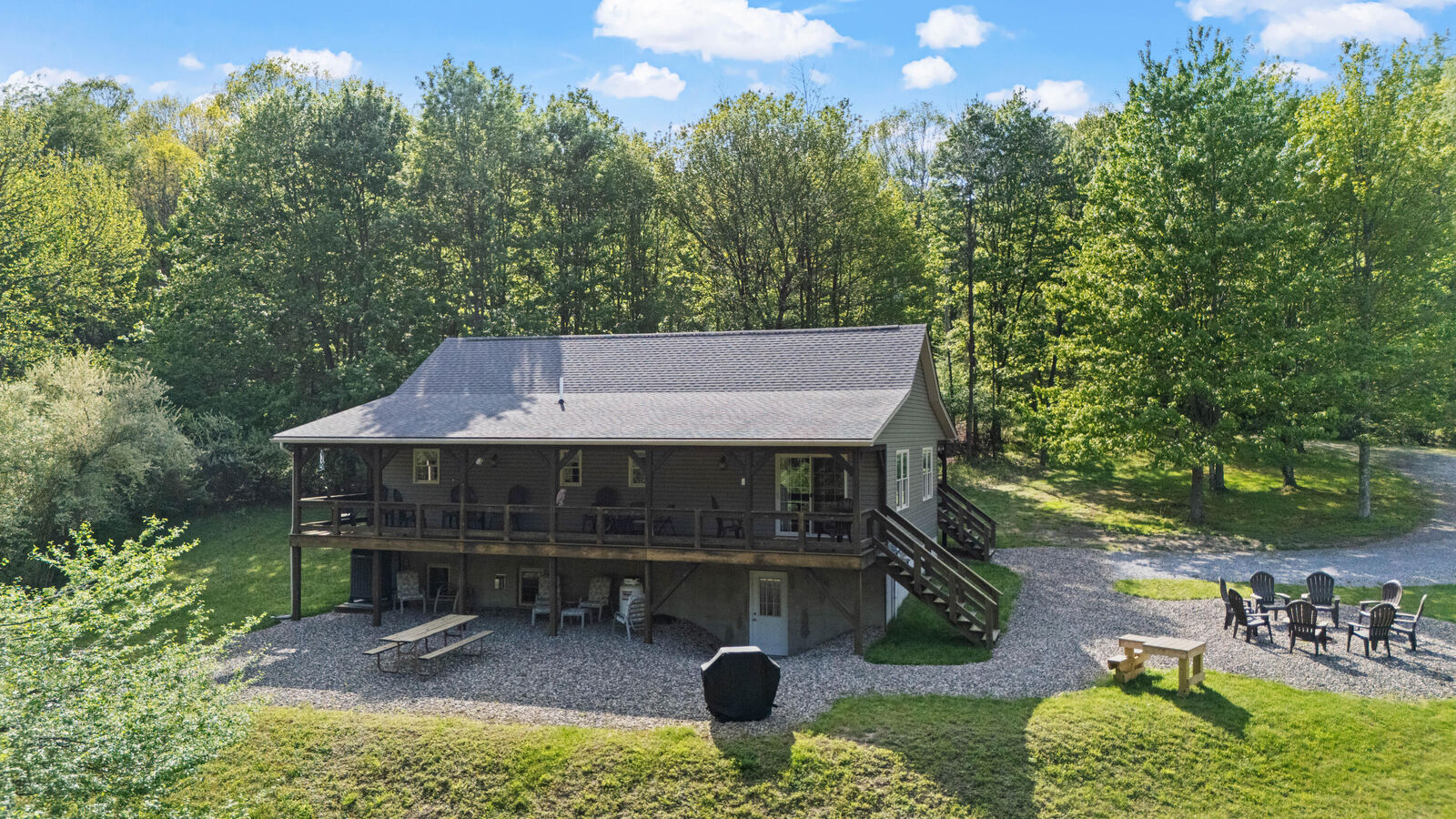 Property Photo:  884 Oak Ridge Rd  PA 16661 
