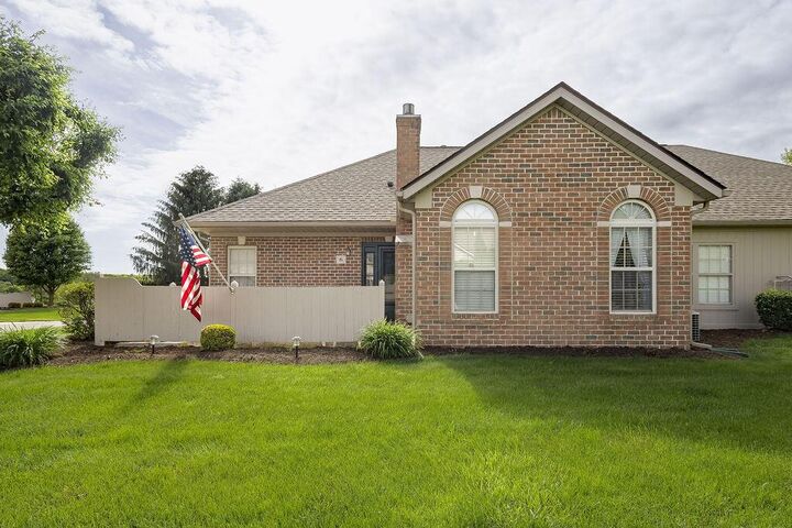 Property Photo: 6 Woodberry Drive OH 43050