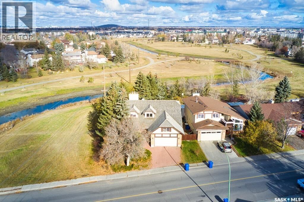 Property Photo:  2402 Truesdale Drive  SK S4V 0W2 