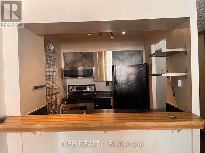 Property Photo:  120 St Patrick Street 706  ON M5T 2X7 