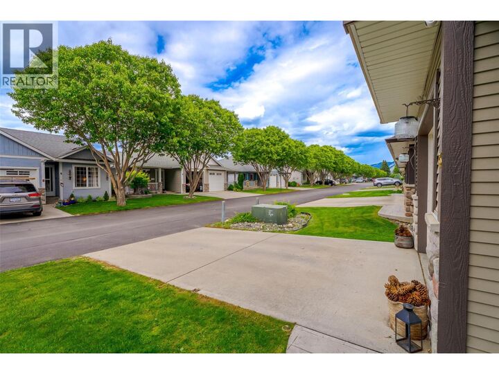 Property Photo:  1836 Greenfield Avenue 43  BC V2B 8T2 