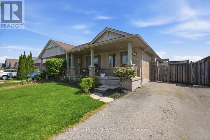 Property Photo: 30 Pear Tree Avenue ON N5R 0B5