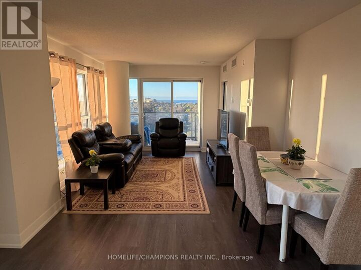 Property Photo:  1255 Bayly Street 1204  ON L1W 0B5 