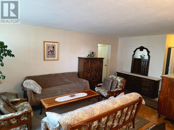 Property Photo:  451 The West Mall 917  ON M9C 1G1 