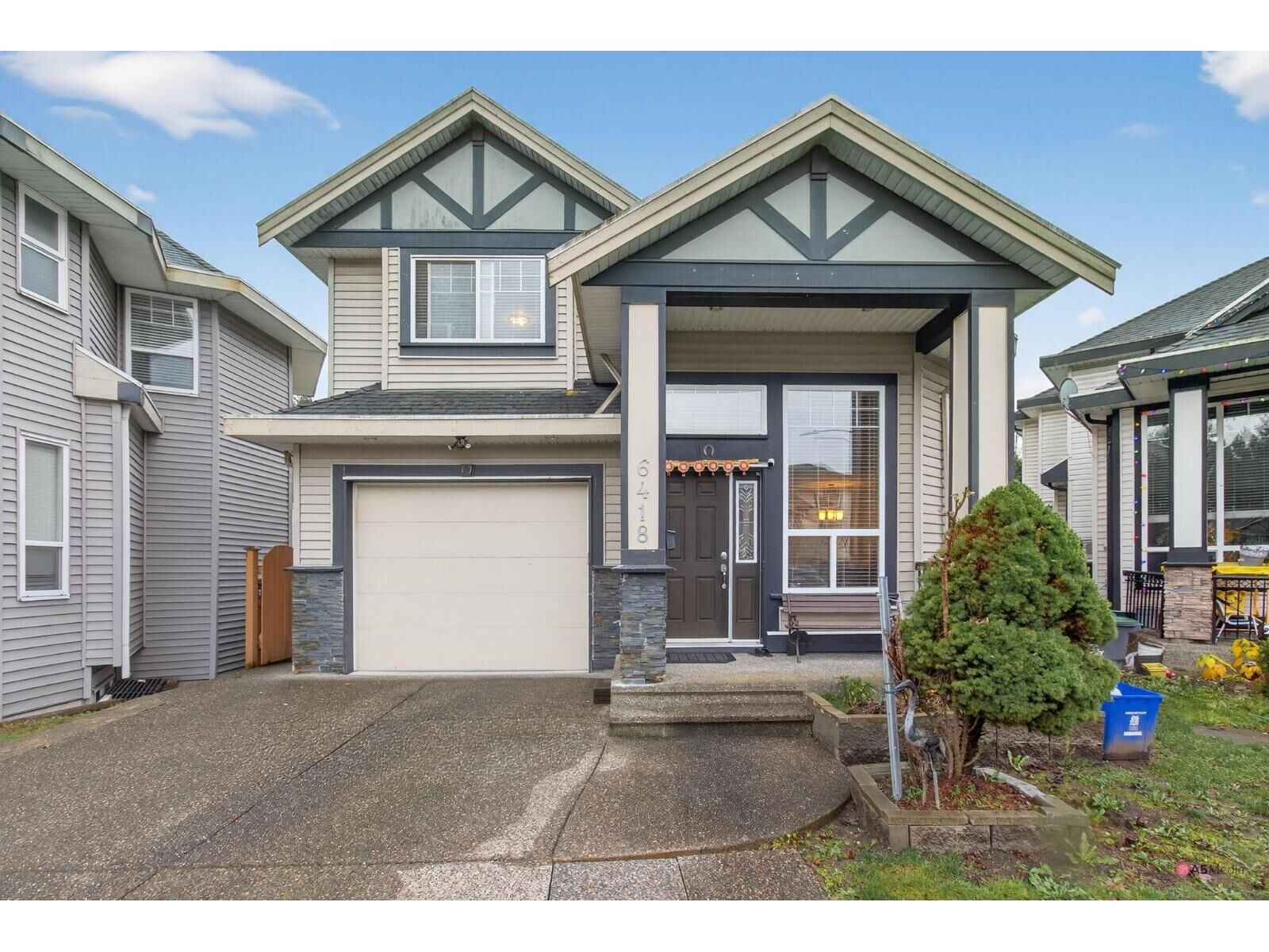 Property Photo:  6418 137A Street  BC V3W 1S6 