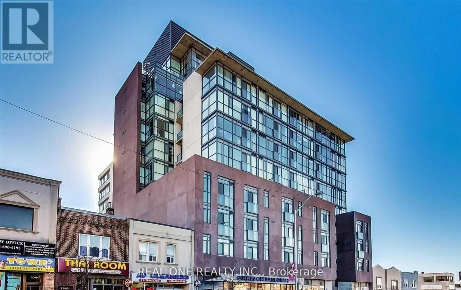 Property Photo:  2055 Danforth Avenue 312  ON M4C 1J8 