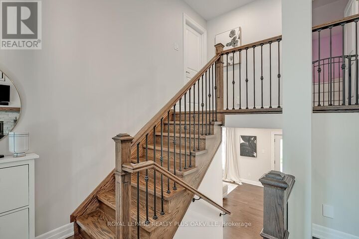 Property Photo:  3531 Gallager Drive  ON L5C 2N2 
