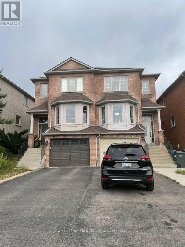 Property Photo: 517 Wildgrass (Main & Second) Road ON L5B 4H8