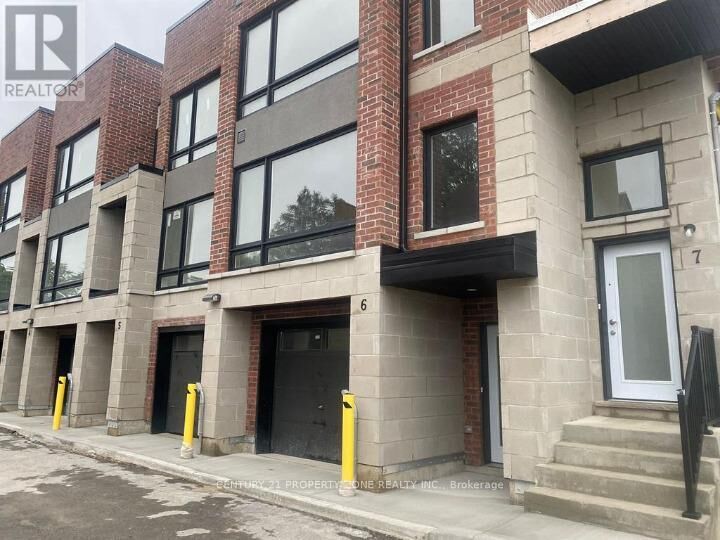 Property Photo:  183 Victoria Street North 6  ON N2H 5C5 