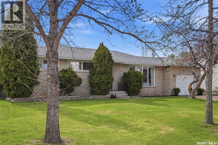 Property Photo: 1918 Ewart Avenue SK S7J 1X7