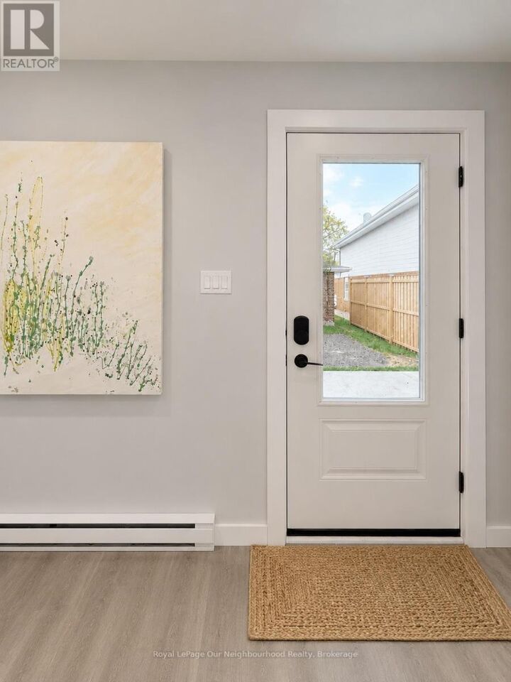 Property Photo: 1287 Cartier Boulevard North 3 ON K9H 6S4