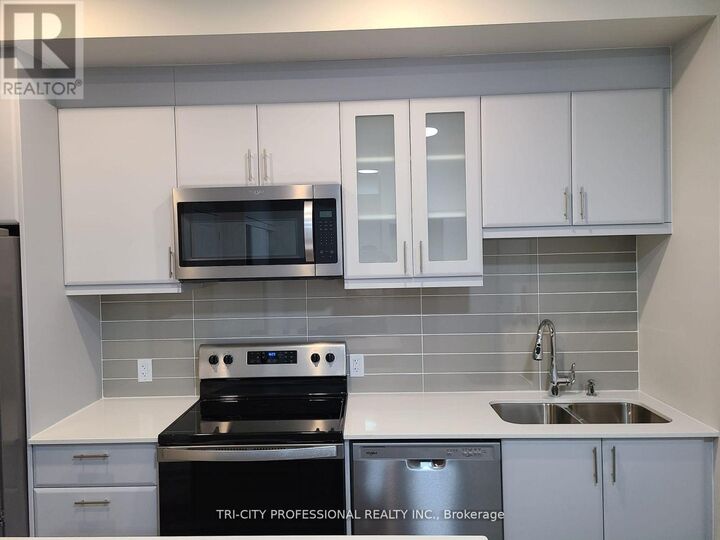 Property Photo:  50 Herrick Avenue Lp05  ON L2P 2T9 