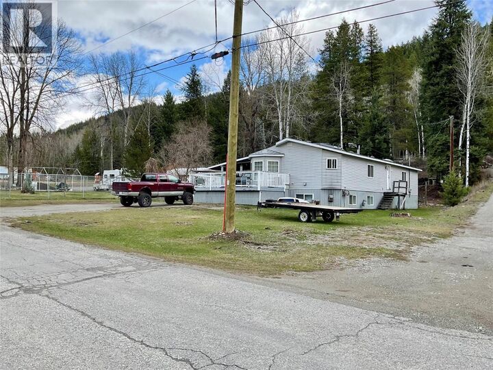 Property Photo:  786 Strathmore Avenue  BC V0H 1J0 