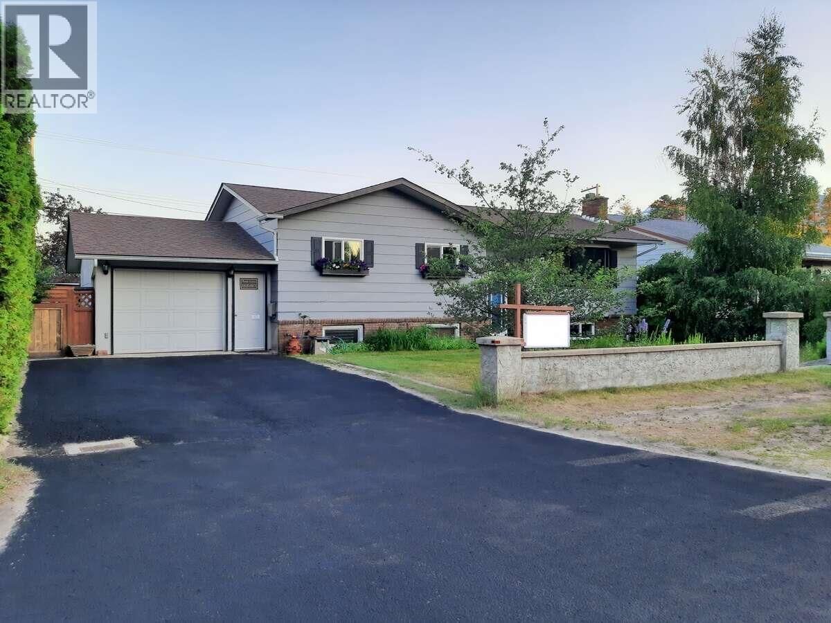 Property Photo:  1323 7th Avenue  BC V0E 2Z0 