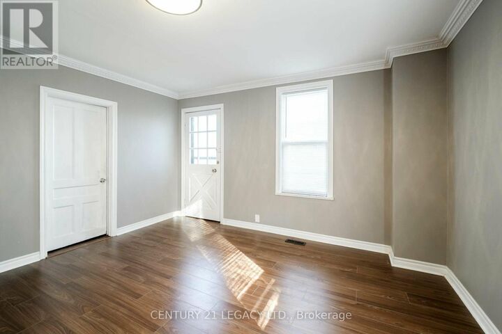 Property Photo:  1 Milton Heights Crescent  ON L9T 2W7 