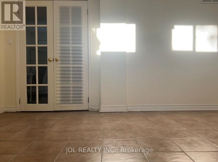 Property Photo:  23 Pineway Blvd Boulevard  ON M2H 1A3 