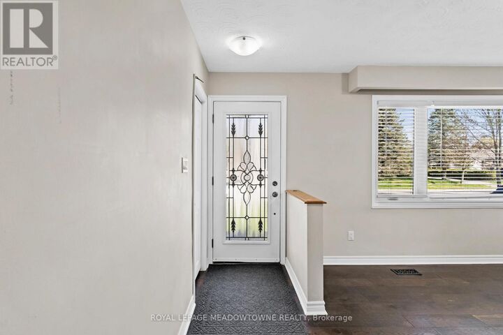 Property Photo:  176 Longfield Road Upper  ON L7J 2K4 