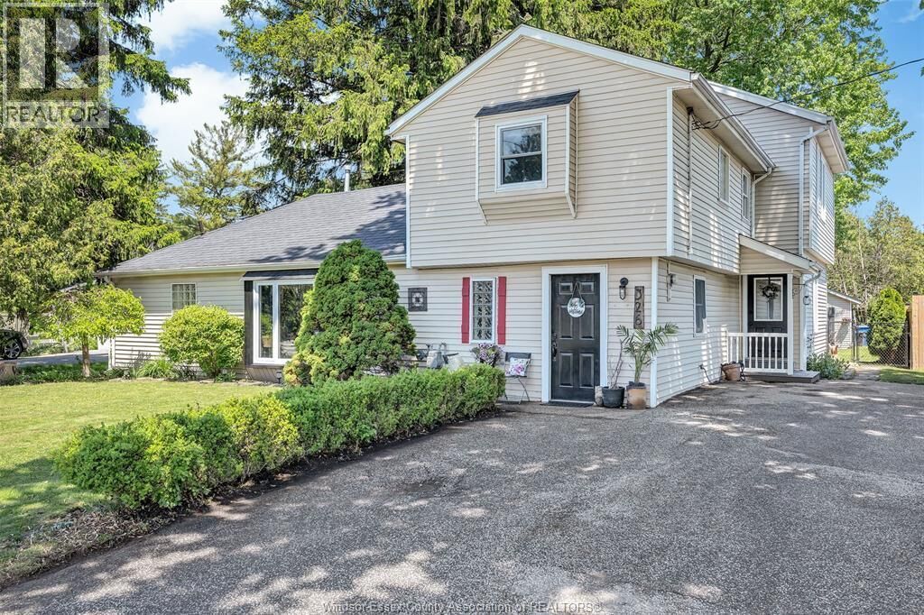 Property Photo: 326 Coronado ON N8N 2E4