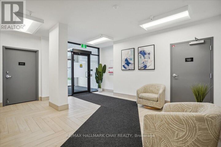 Property Photo: 30 Hanmer Street West 412 ON L4N 0J8