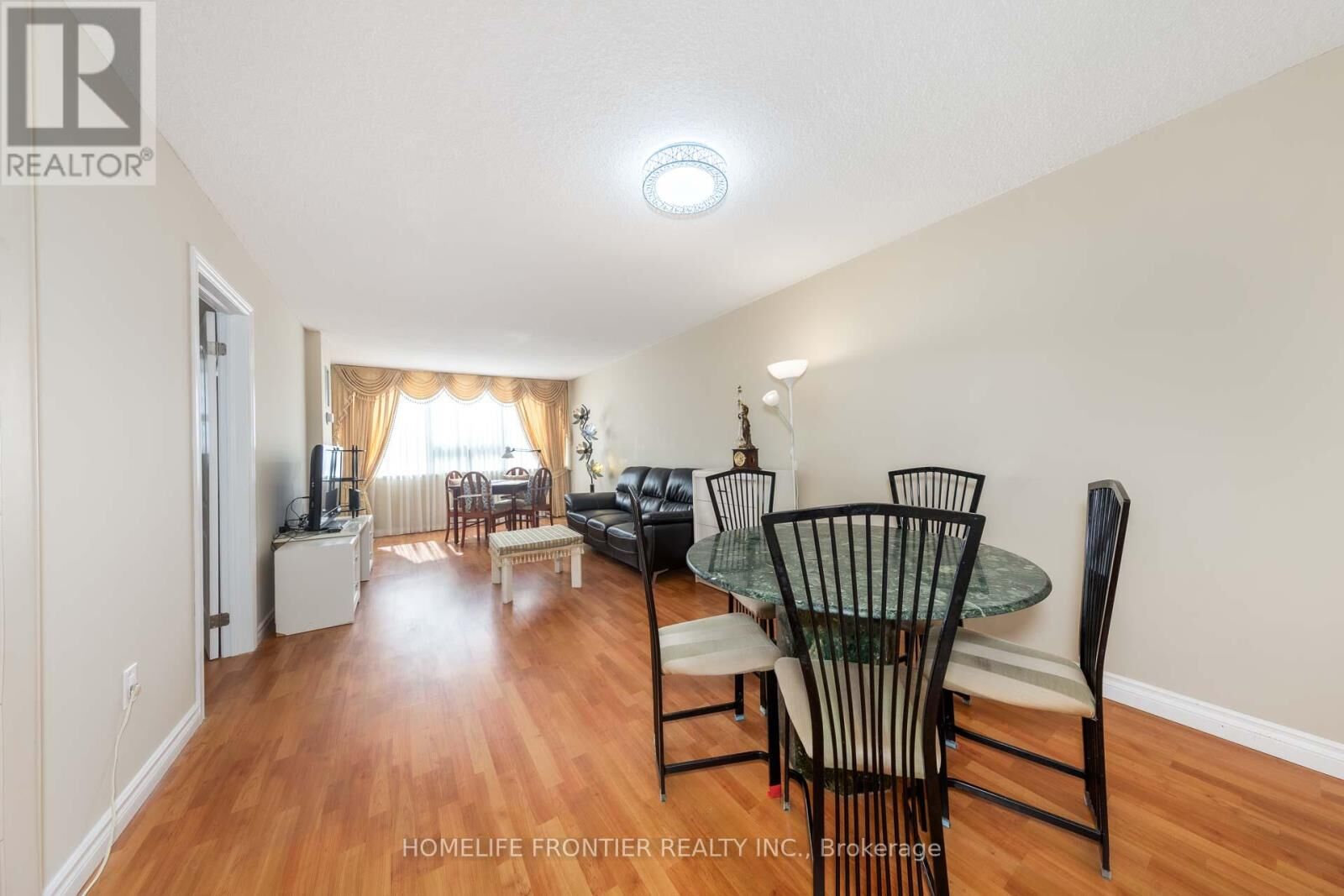 Property Photo: 45 Silver Springs Boulevard 706 ON M1V 1R2