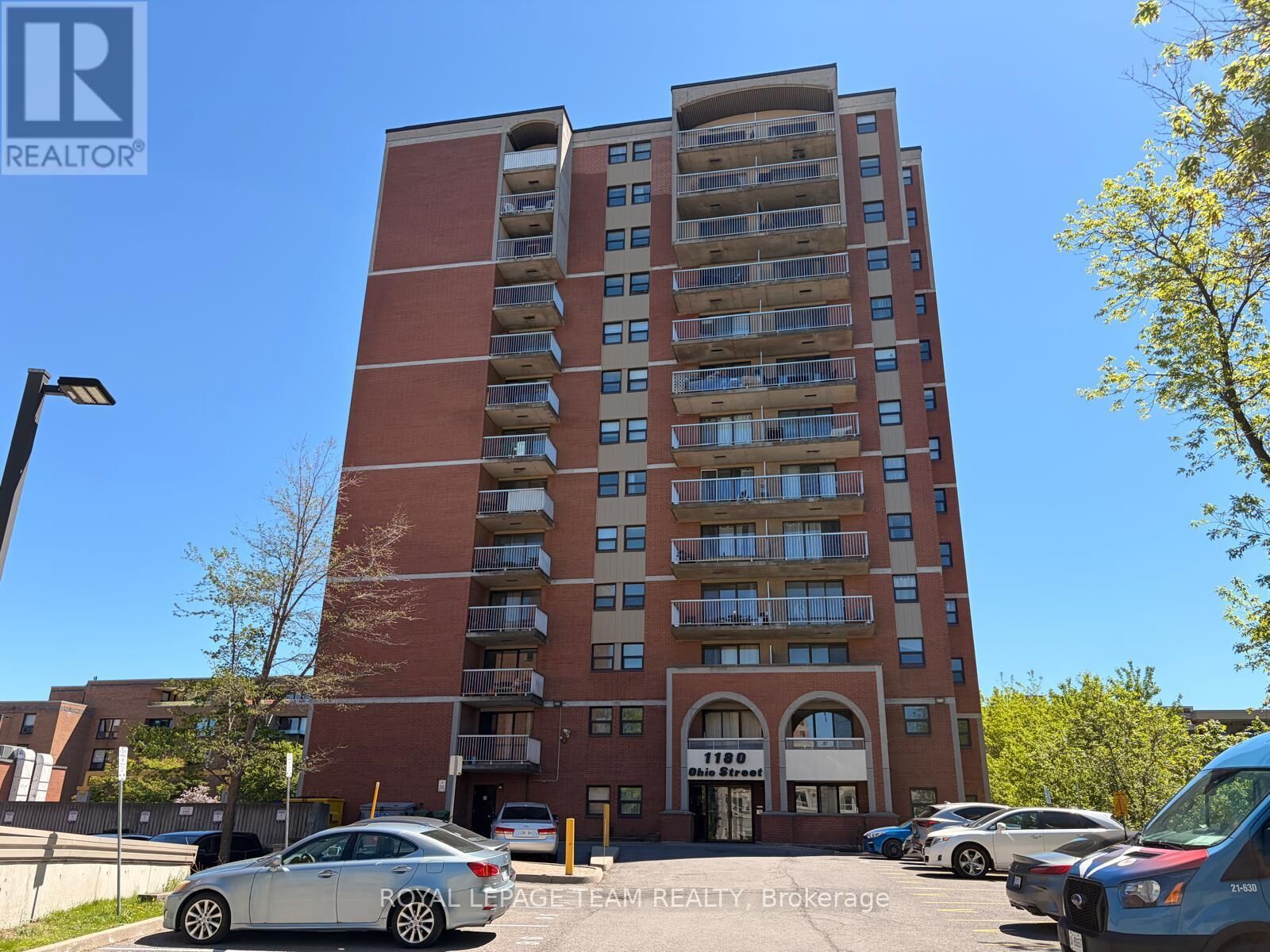 Property Photo:  1180 Ohio Street 304  ON K1H 8N5 