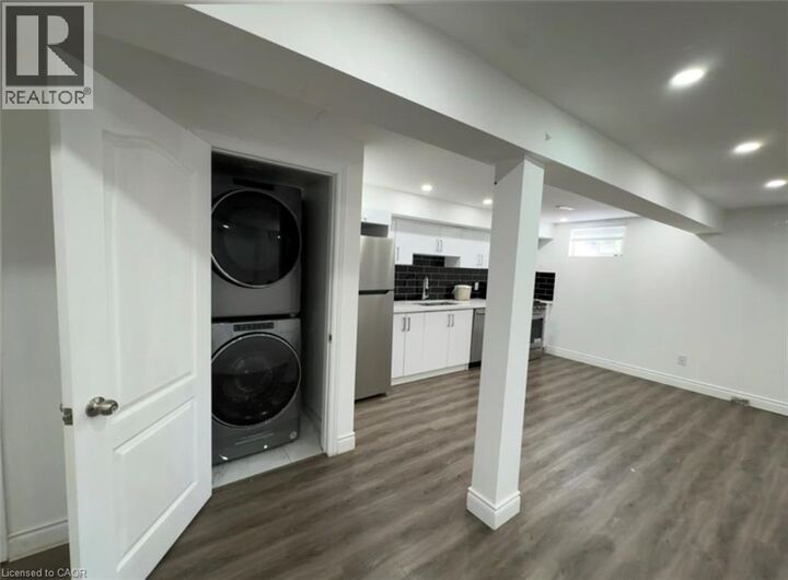 Property Photo: 28 Timberlane Crescent Lower ON N2N 1S9