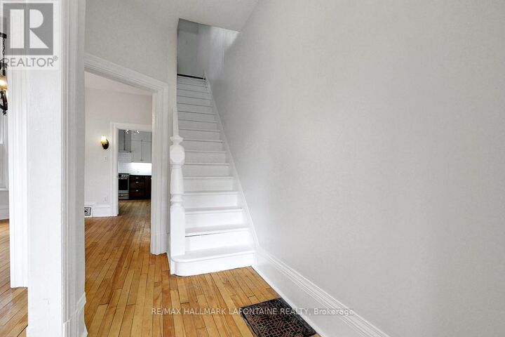 Property Photo:  138 Concord Street South  ON K1S 0Z4 