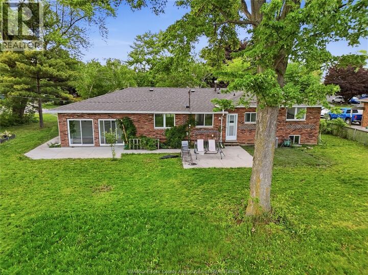 Property Photo:  1765 Golfview  ON N9J 1Z1 