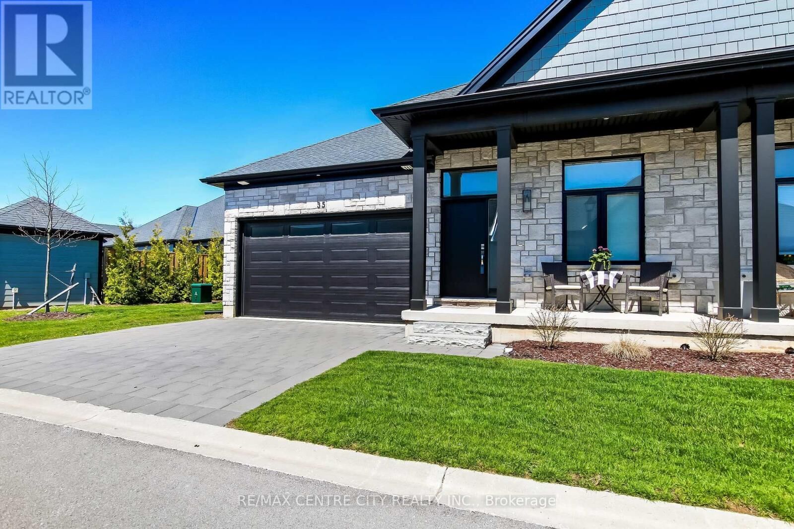 Property Photo:  63 Compass Trail 35  ON N5L 0B4 