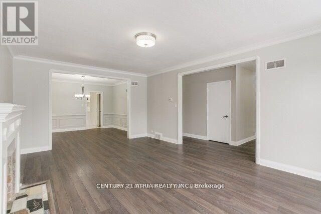 Property Photo:  46 Fenn Avenue  ON M2L 1M8 