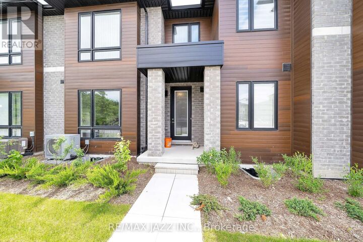 Property Photo:  16 Klein Way  ON L1R 0S6 