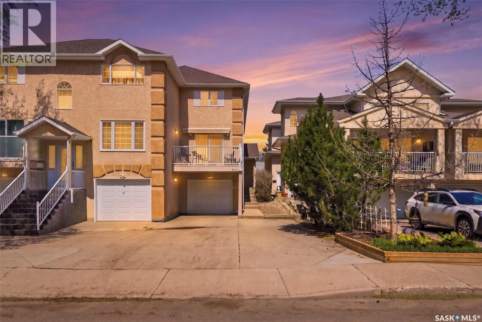 Property Photo:  901 9th Street E  SK S7H 0M9 