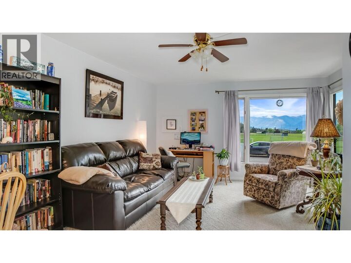 Property Photo: 1720 Hillside Street BC V0B 1G5