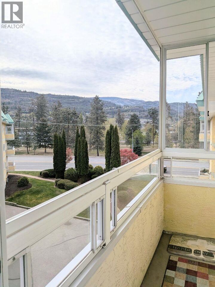 3595 Skaha Lake Road 311 — photo 1