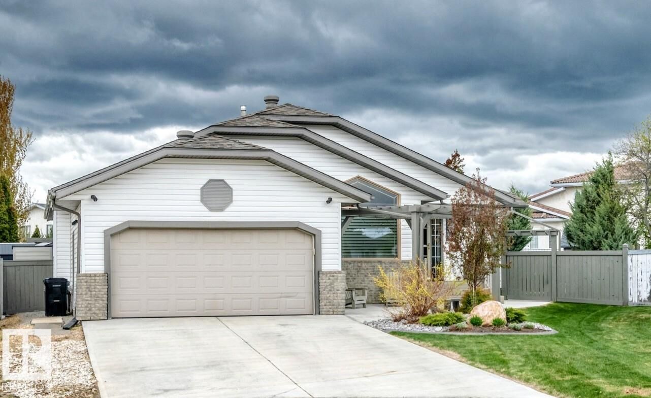 Property Photo:  15724 72A Street NW  AB T5Z 2Z6 
