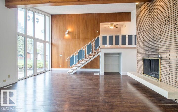 Property Photo:  10328 42 Street NW  AB T6A 1T5 