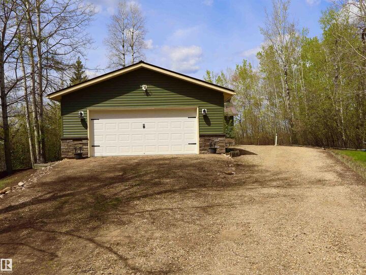 Property Photo:  #26 5508 Twp Rd 593A  AB T7N 1N3 