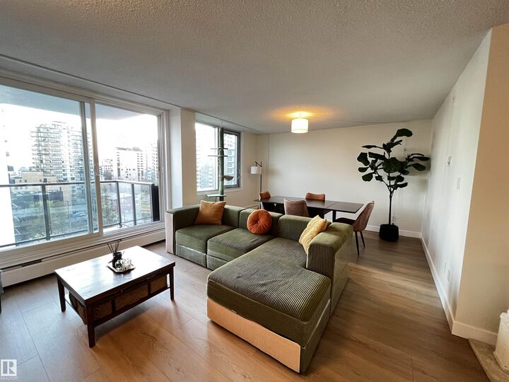 Property Photo:  10011 116 Street NW 807  AB T5K 1V4 