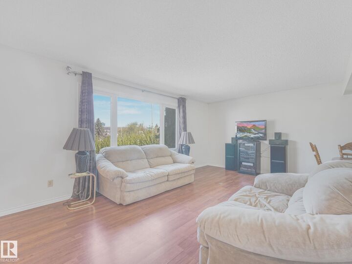 Property Photo: 17603 84 Avenue NW AB T5T 0K5