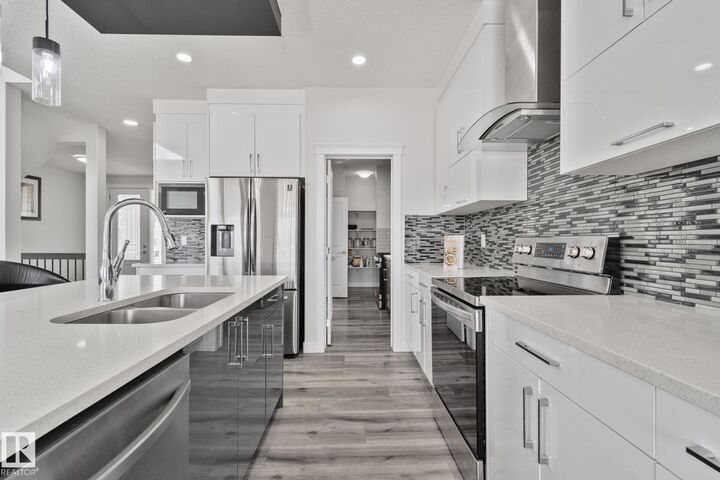 Property Photo: 334 Aston Close AB T9E 1H9