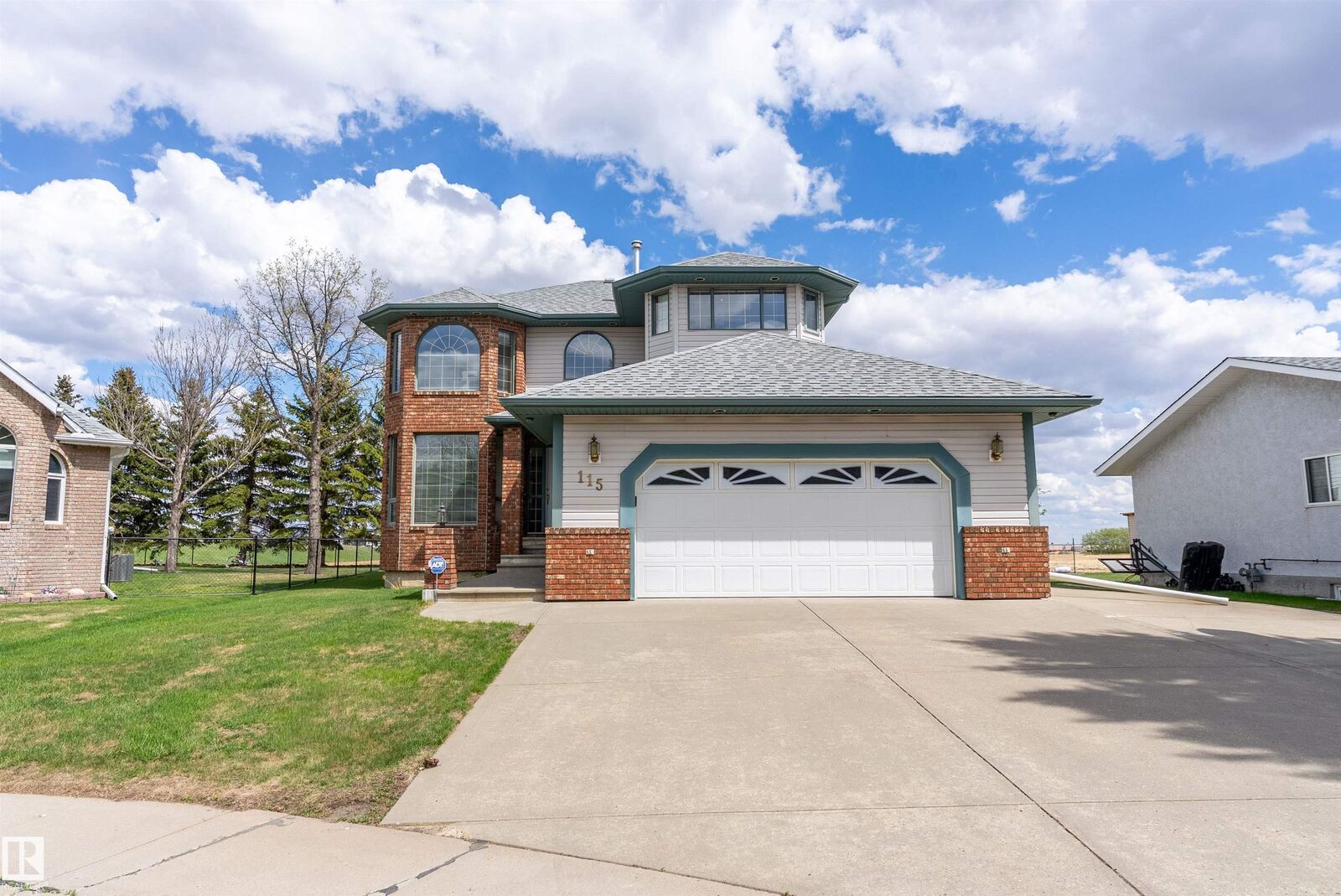 Property Photo:  115 Aspen Ridge Crescent  AB T9A 3N7 