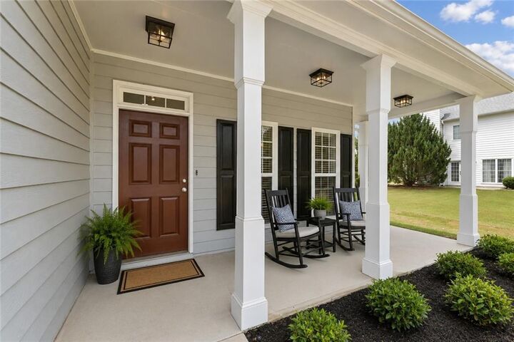 Property Photo: 2137 Berryhill Circle SE GA 30082