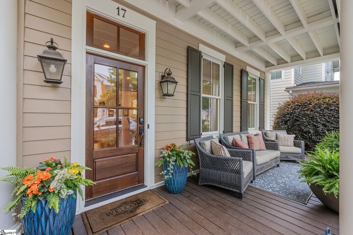 Property Photo:  17 Hollingsworth Drive  SC 29607 