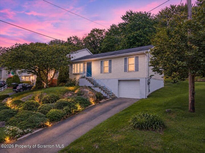 Property Photo:  1207 Moltke Avenue  PA 18505 