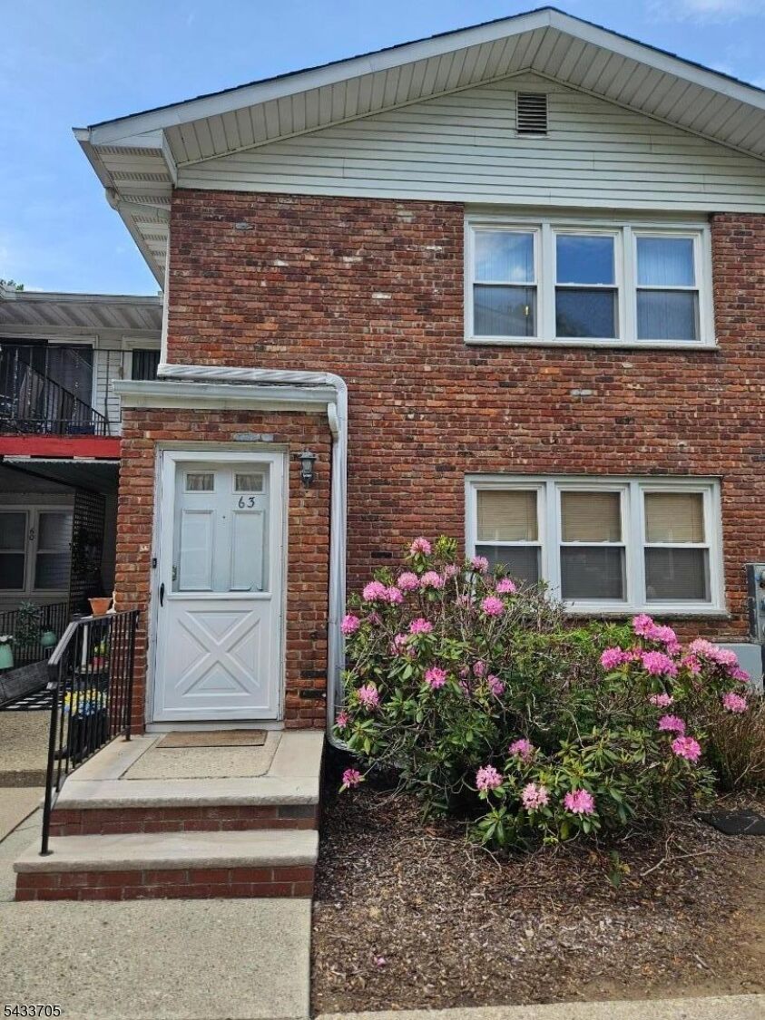 Property Photo:  680 State Route 15 63  NJ 07849 