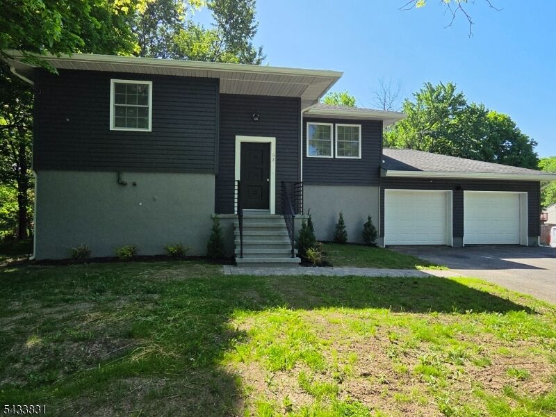 Property Photo:  62 Barry Dr  NJ 07422 