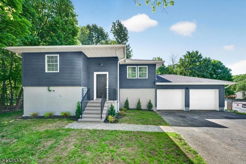 Property Photo:  62 Barry Dr  NJ 07422 