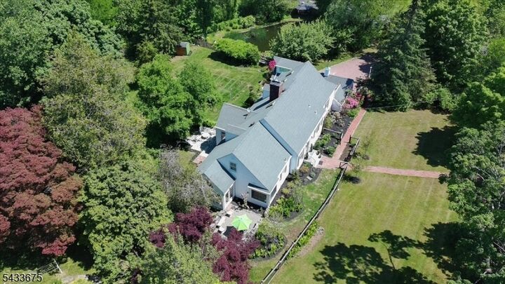 Property Photo:  54 Blackberry Ln  NJ 07960 