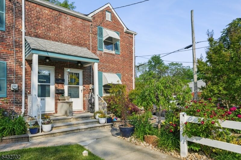 Property Photo:  371 Raleigh Rd  NJ 07065 