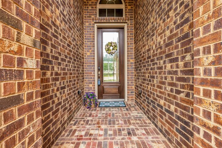 Property Photo: 118 Gray Vervain Court TX 77316